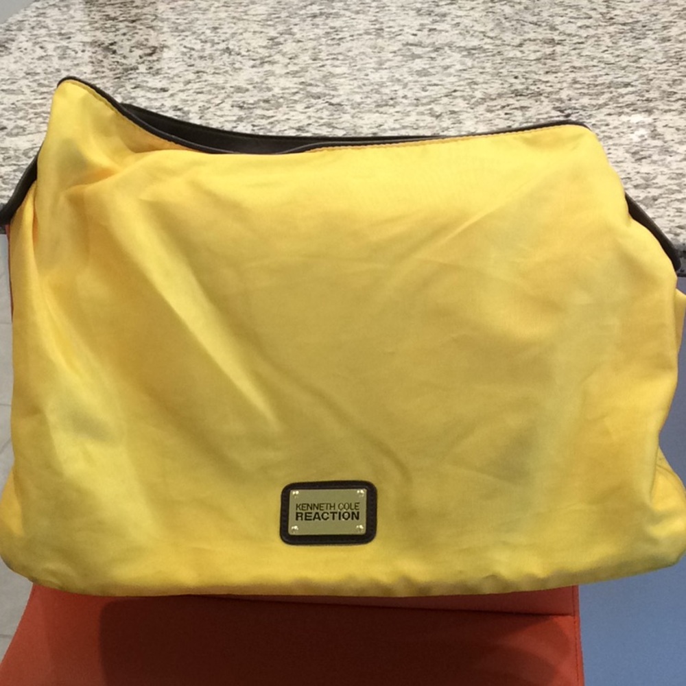 Kenneth Cole purse